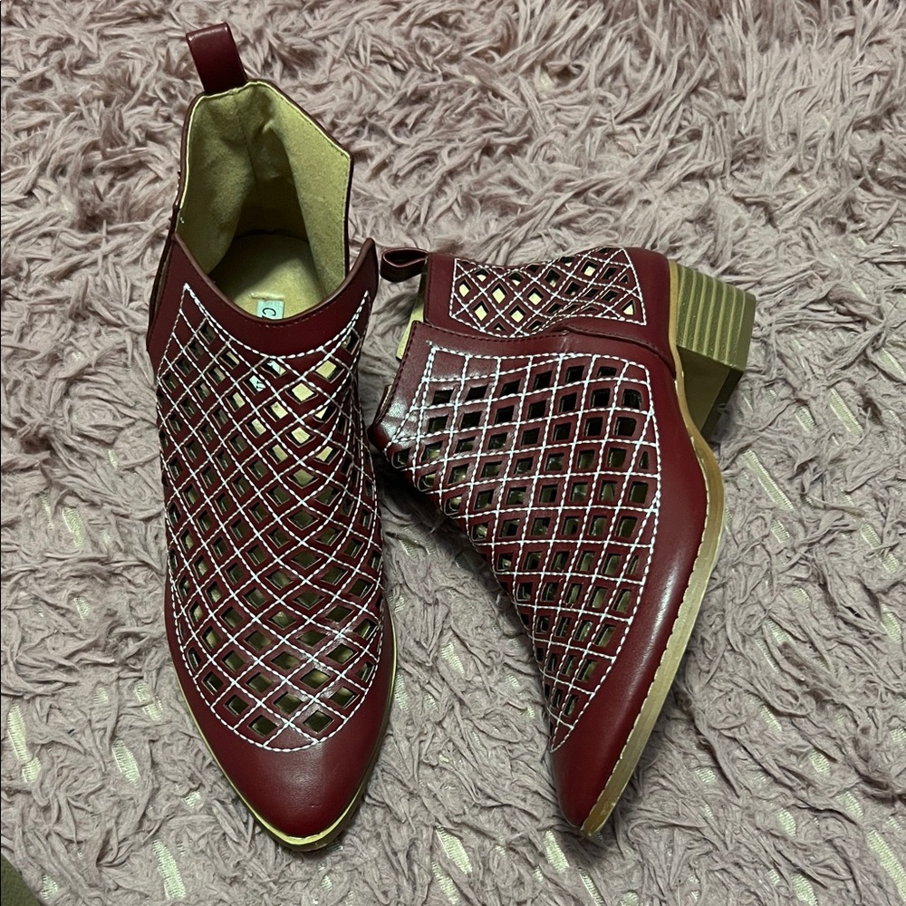 Cape Robbin Elegant Burgundy Women's Ankle Boots